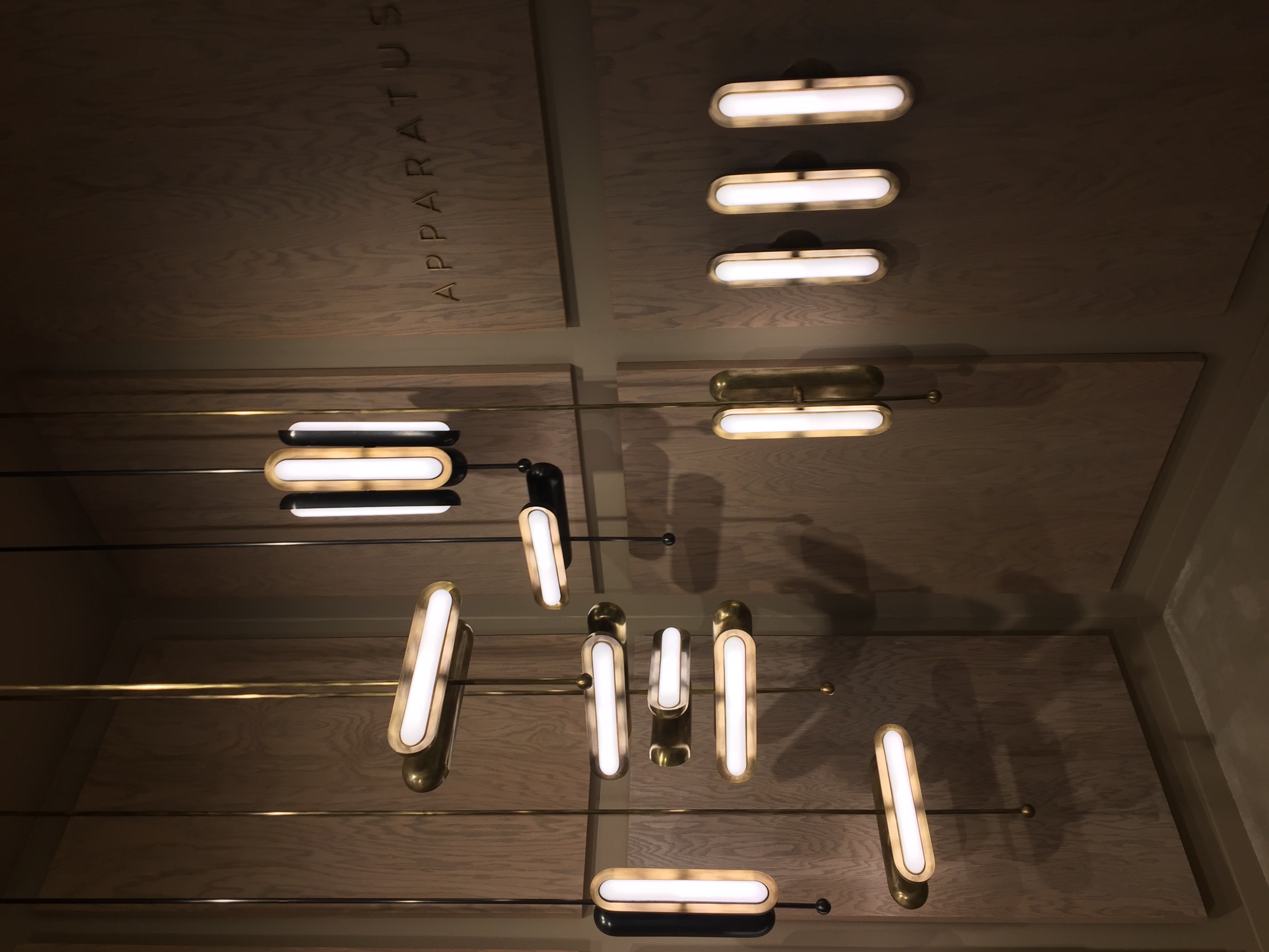 CIRCUIT 2 PENDANT par Apparatus