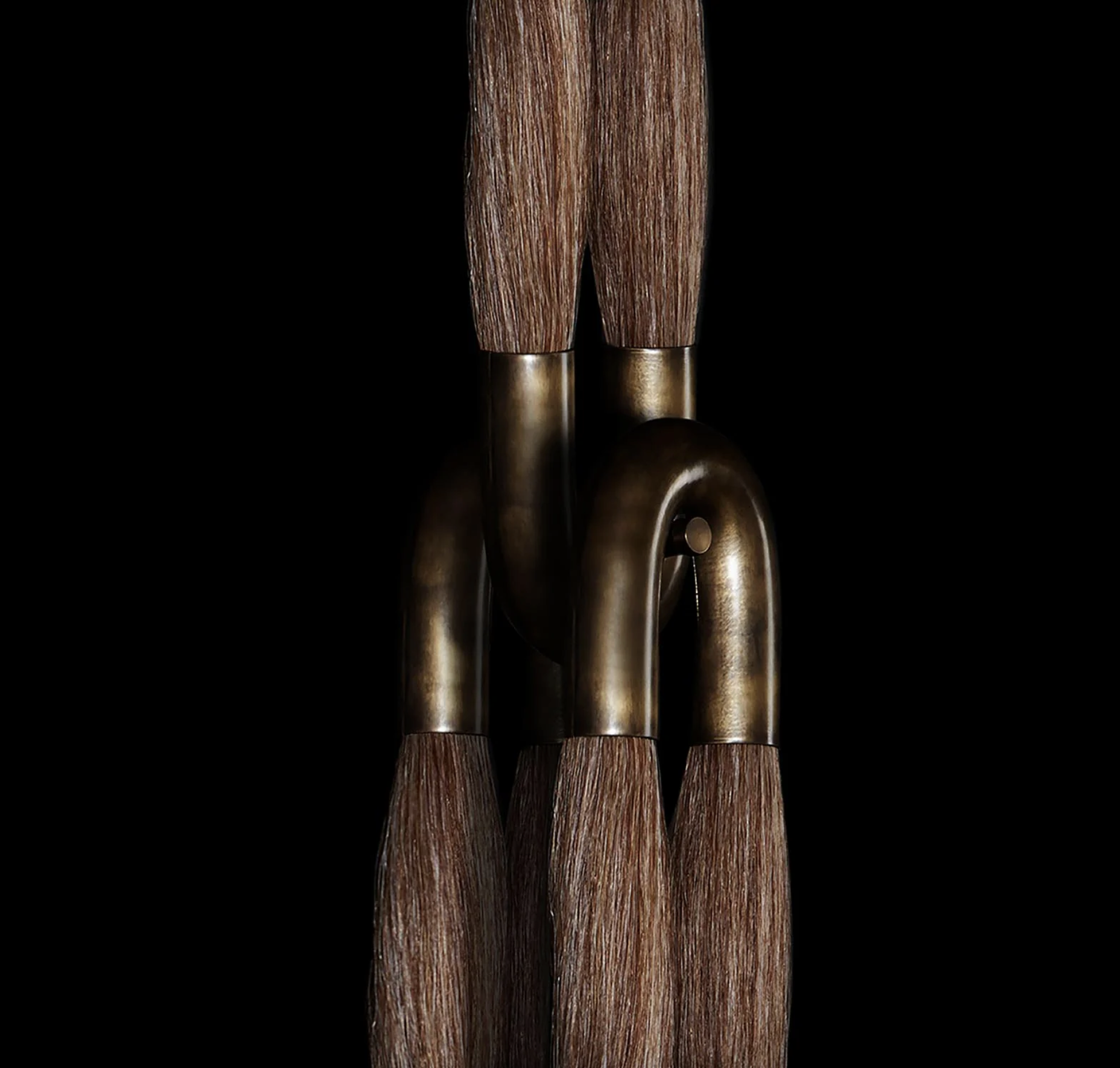 HORSEHAIR 4 PENDANT par Apparatus