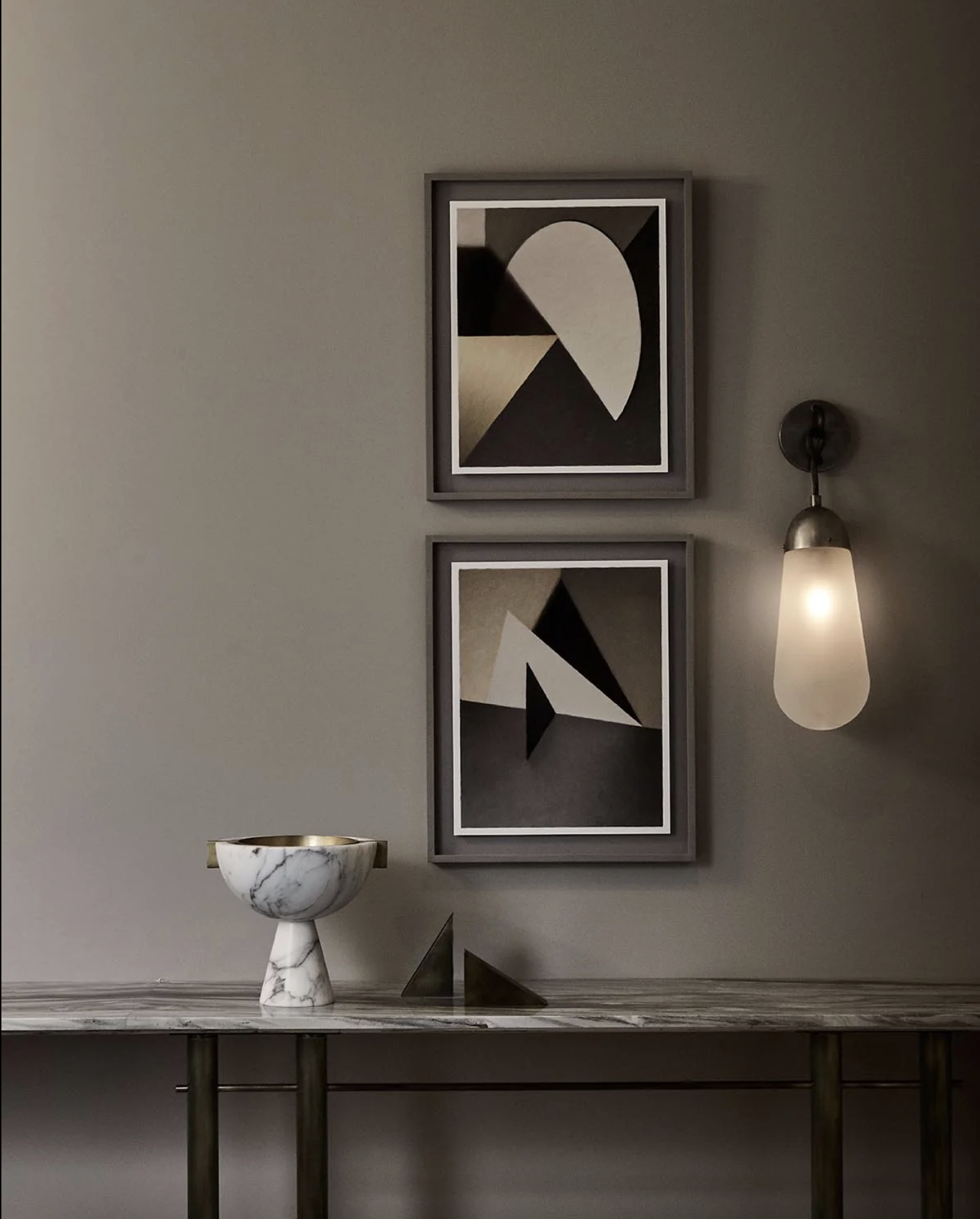 LARIAT SCONCE LARGE par Apparatus