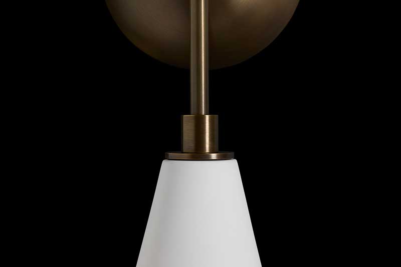 TRIAD 1 SCONCE par Apparatus