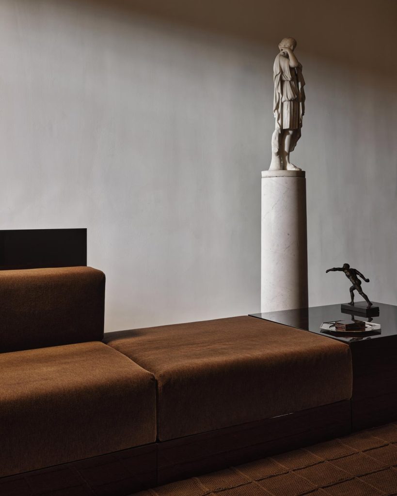 ODEON SOFA SYSTEM BY STUDIOUTTE par Atelier de Troupe