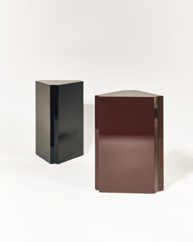 PODIUM SIDE TABLE BY STUDIOUTTE par Atelier de Troupe