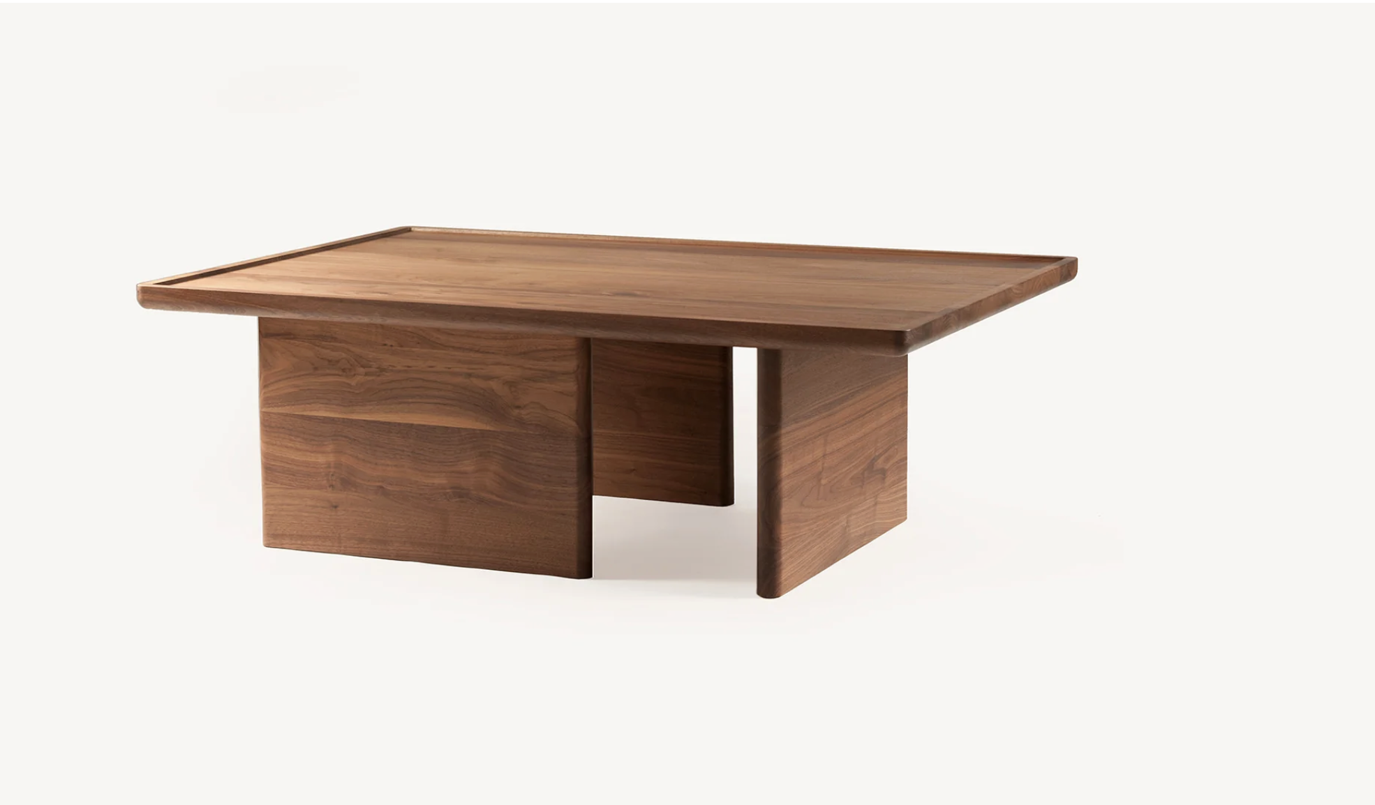 ASYMMETRIC TABLE par BassamFellows