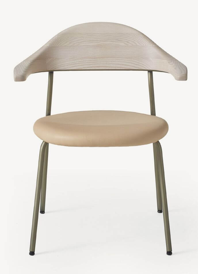 BICORN CHAIR par BassamFellows