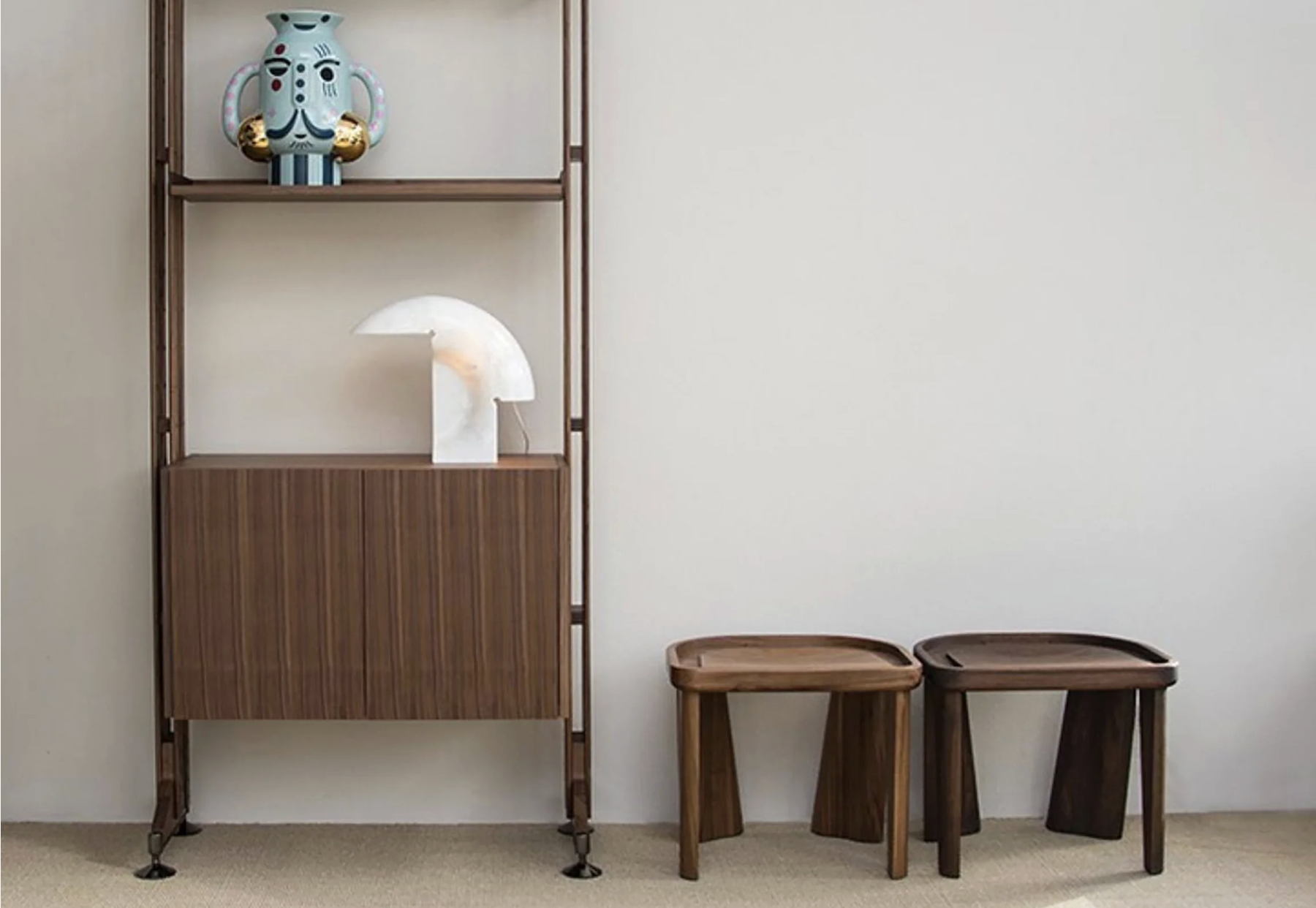 CLUSTER STOOLS par BassamFellows