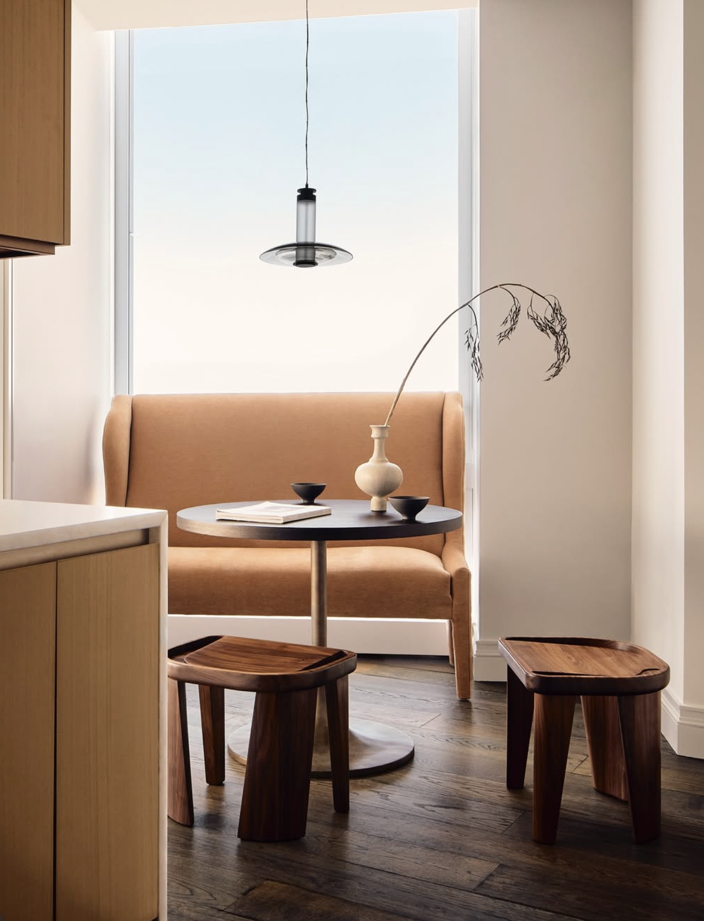 CLUSTER STOOLS par BassamFellows