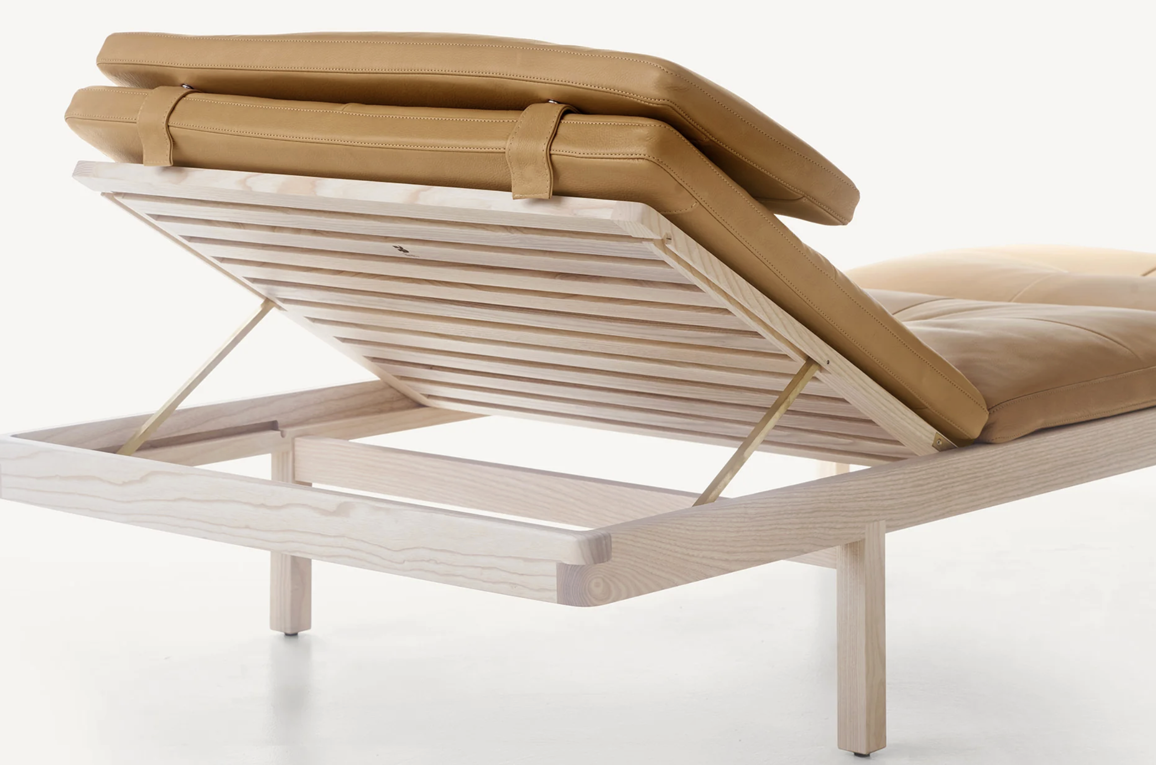 DAYBED par BassamFellows