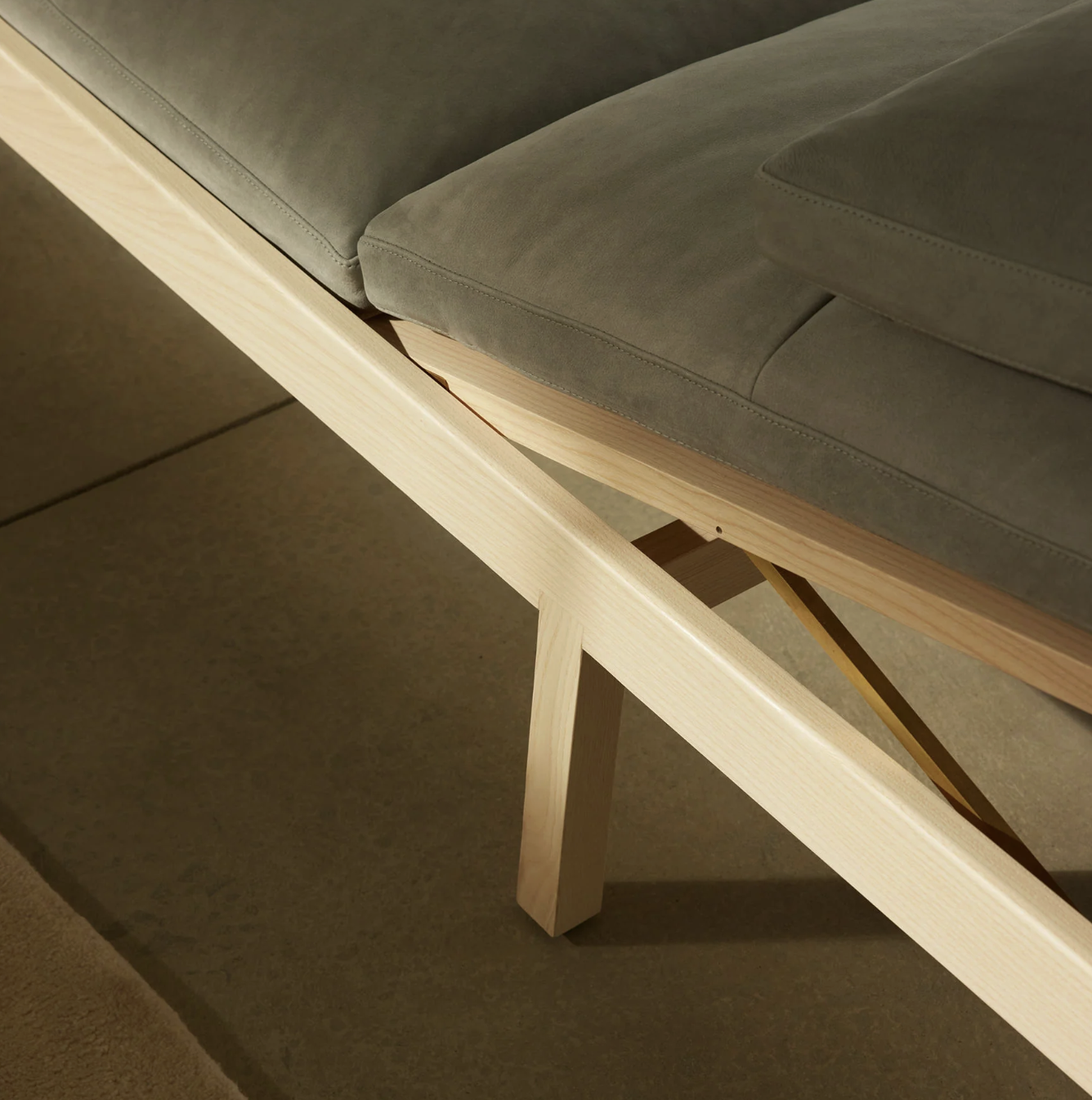 DAYBED par BassamFellows