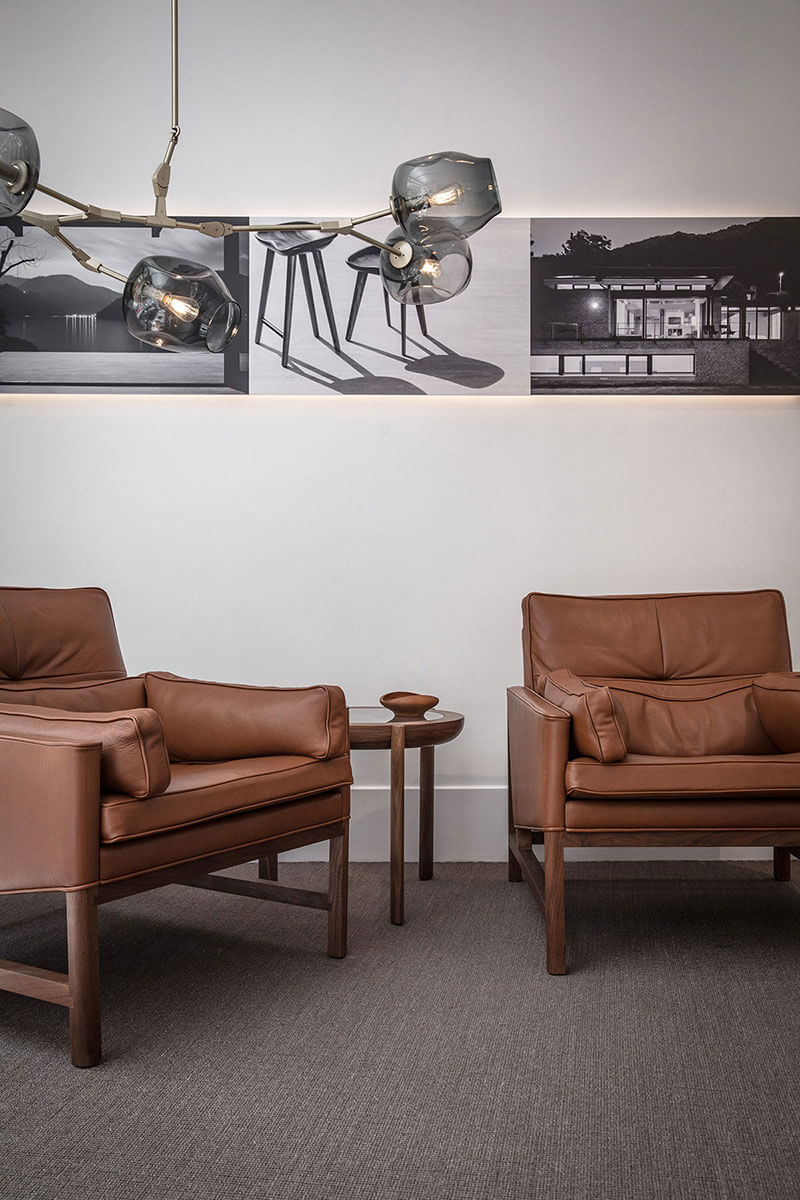 LOUNGE SEATING par BassamFellows