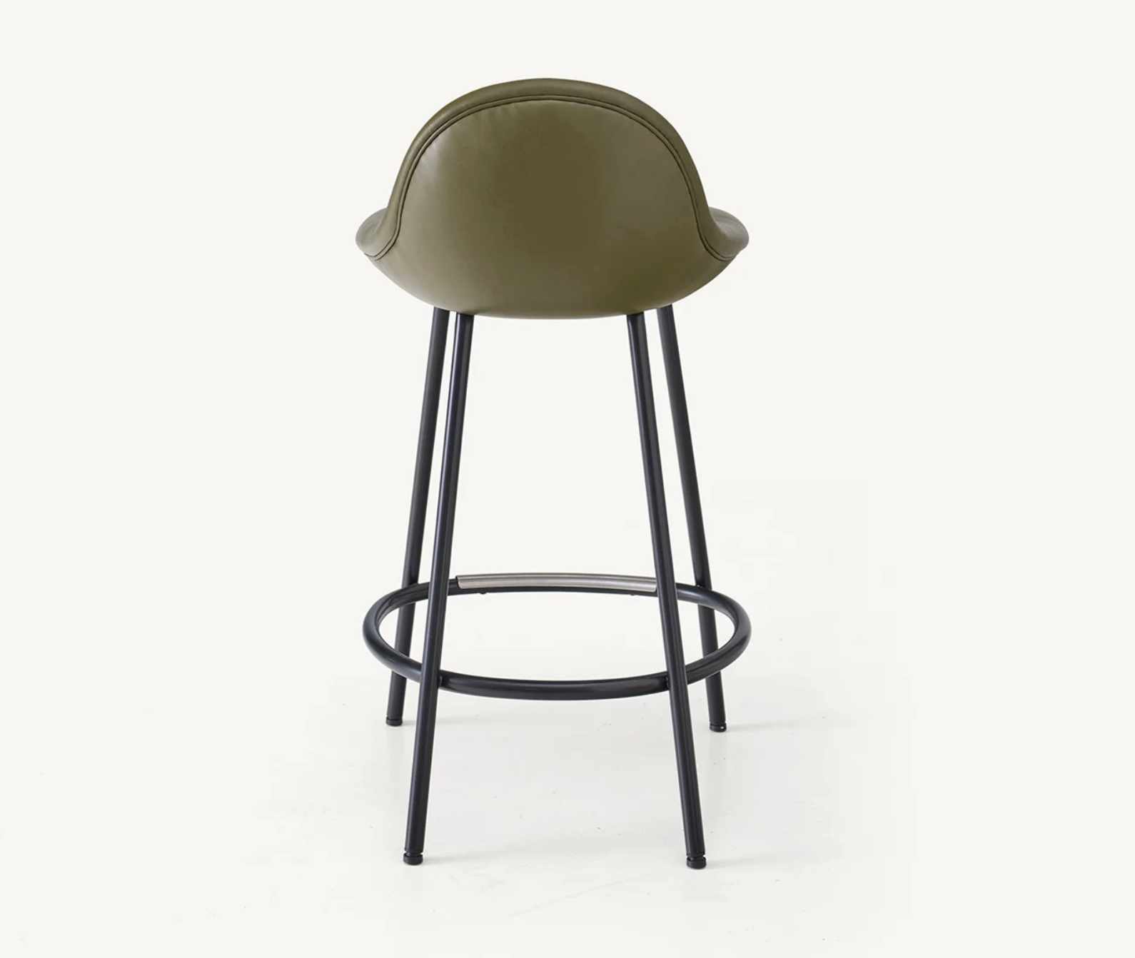 PEBBLE PADDED STOOLS par BassamFellows