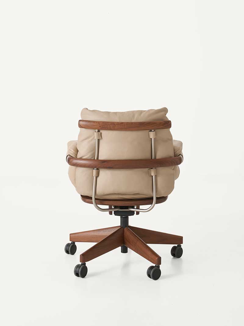 RAMUS LOW BACK CHAIR par BassamFellows