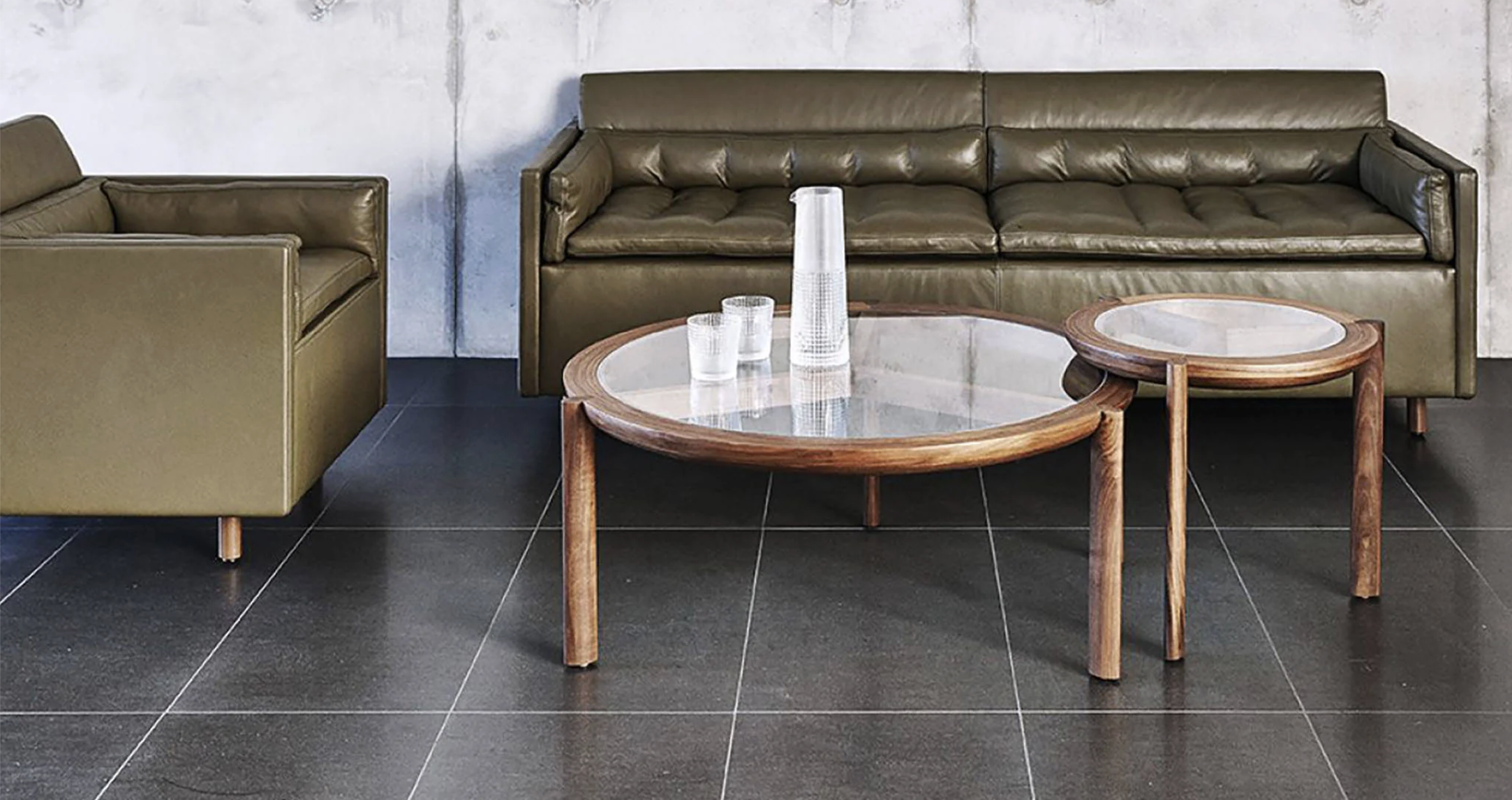 SALON CLUB CHAIR par BassamFellows