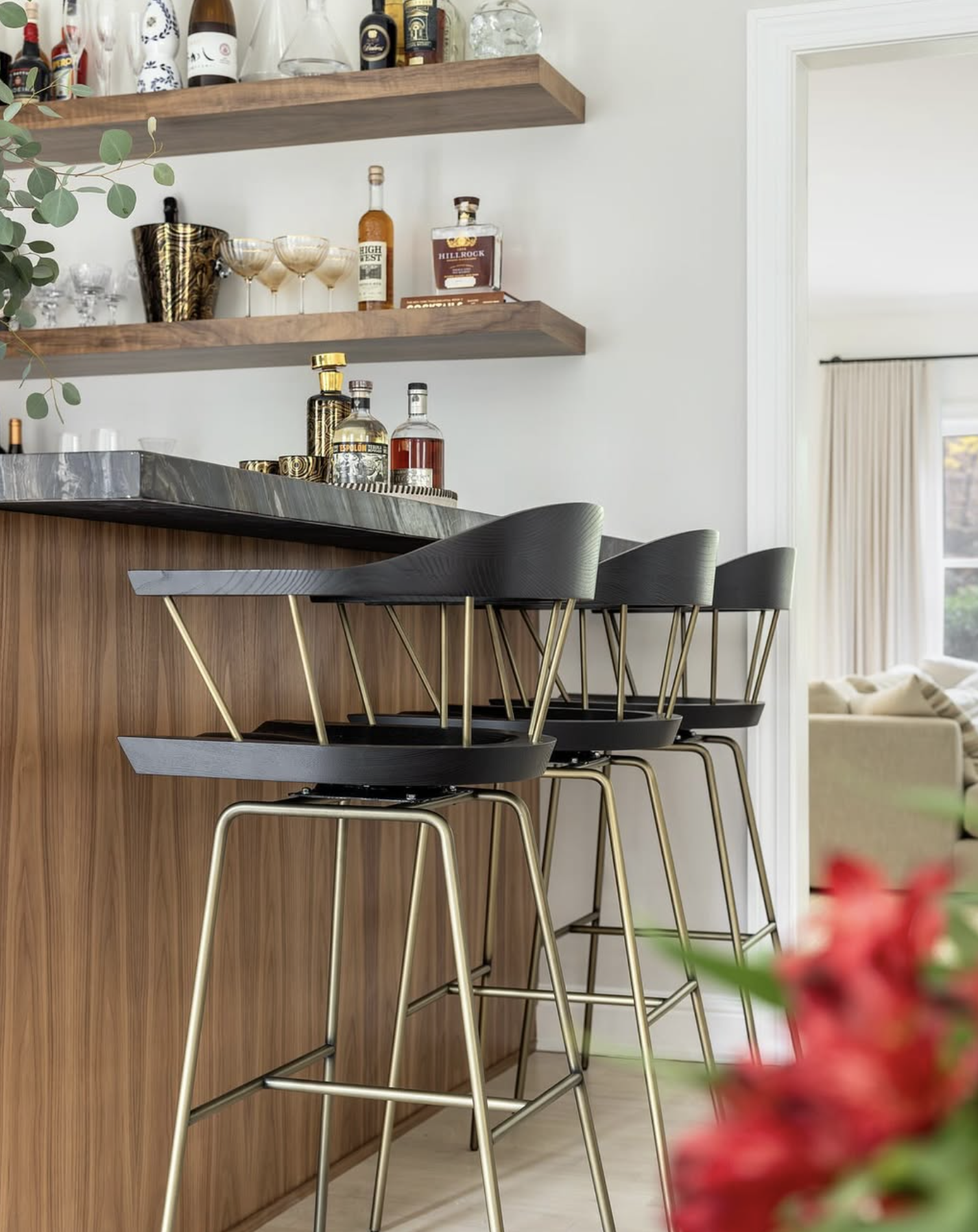 SPINDLE BAR CHAIR par BassamFellows