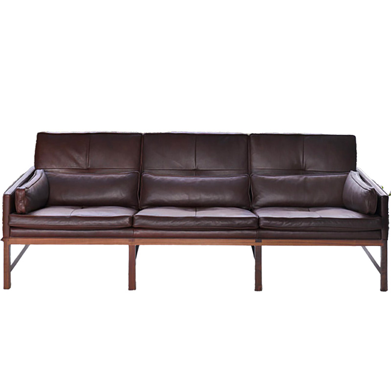 WOOD FRAME SOFAS par BassamFellows