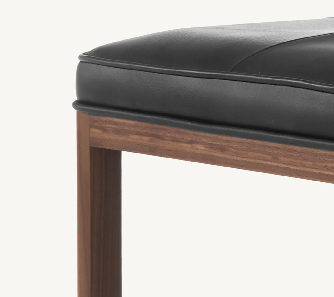 WOOD FRAME STOOLS par BassamFellows