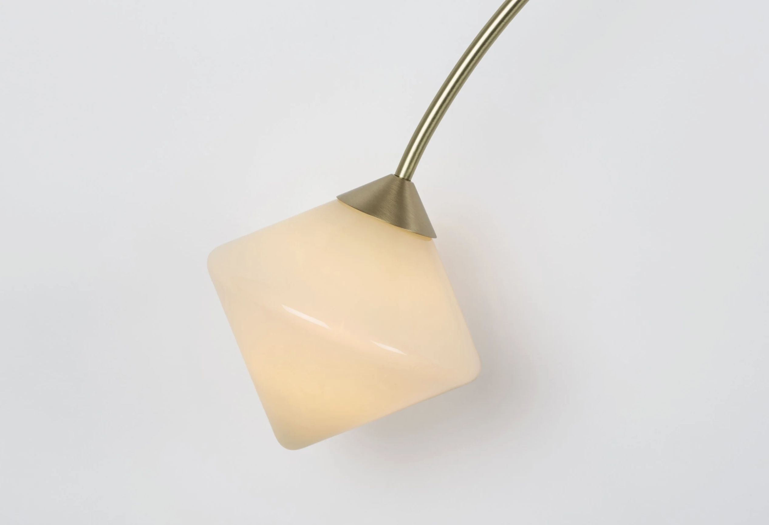 FKA THEMIS SCONCE 27 par Bec Brittain