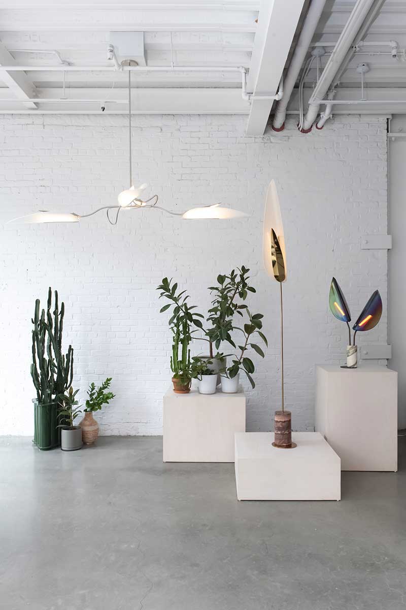 UNFURL TABLE par Bec Brittain