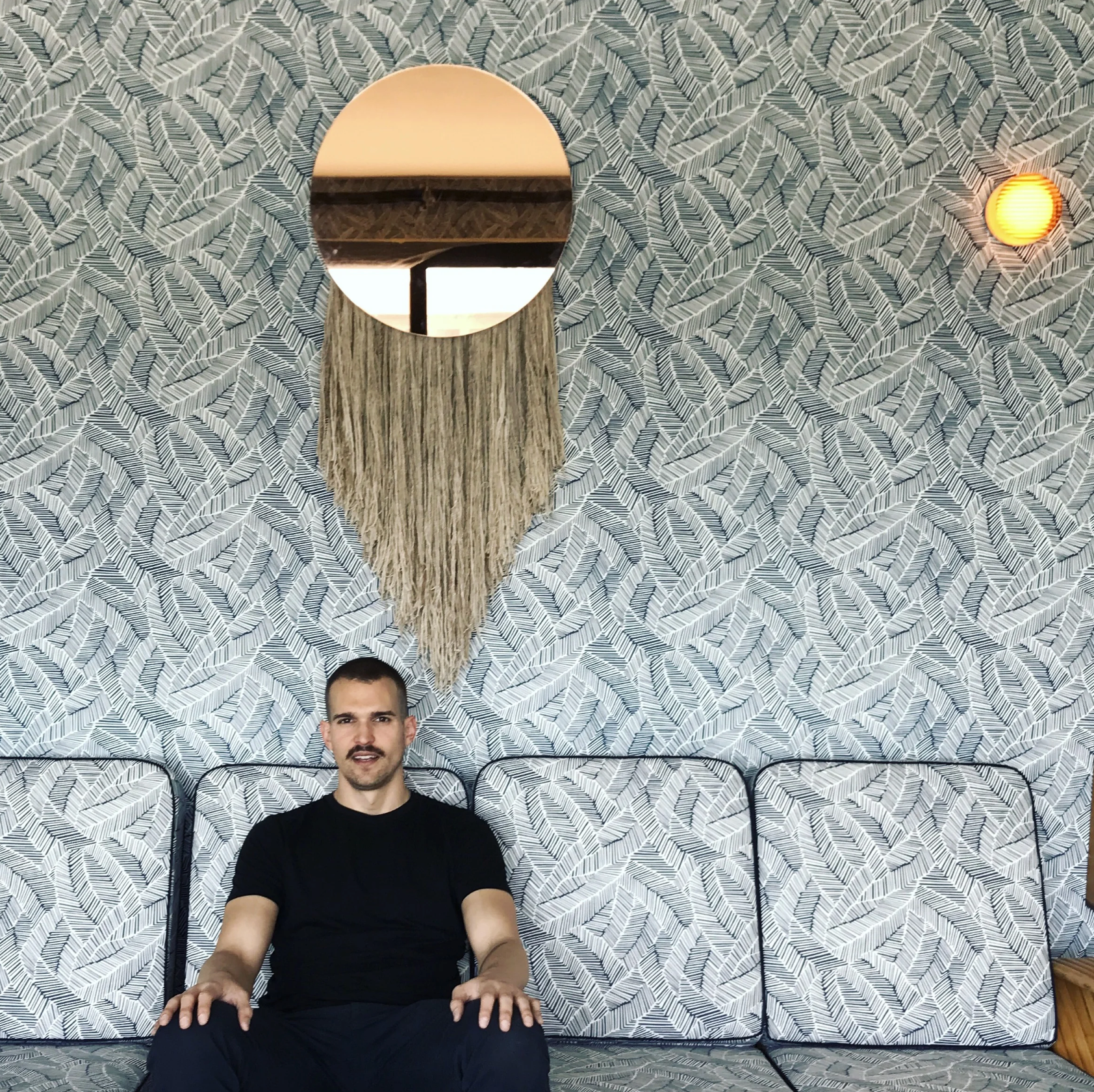 EOS MIRROR par Ben & Aja Blanc