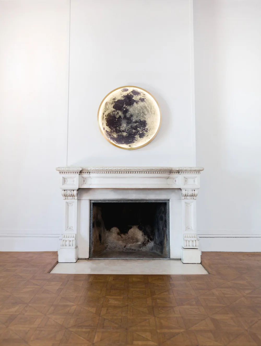 MOON LIGHT par Ben & Aja Blanc