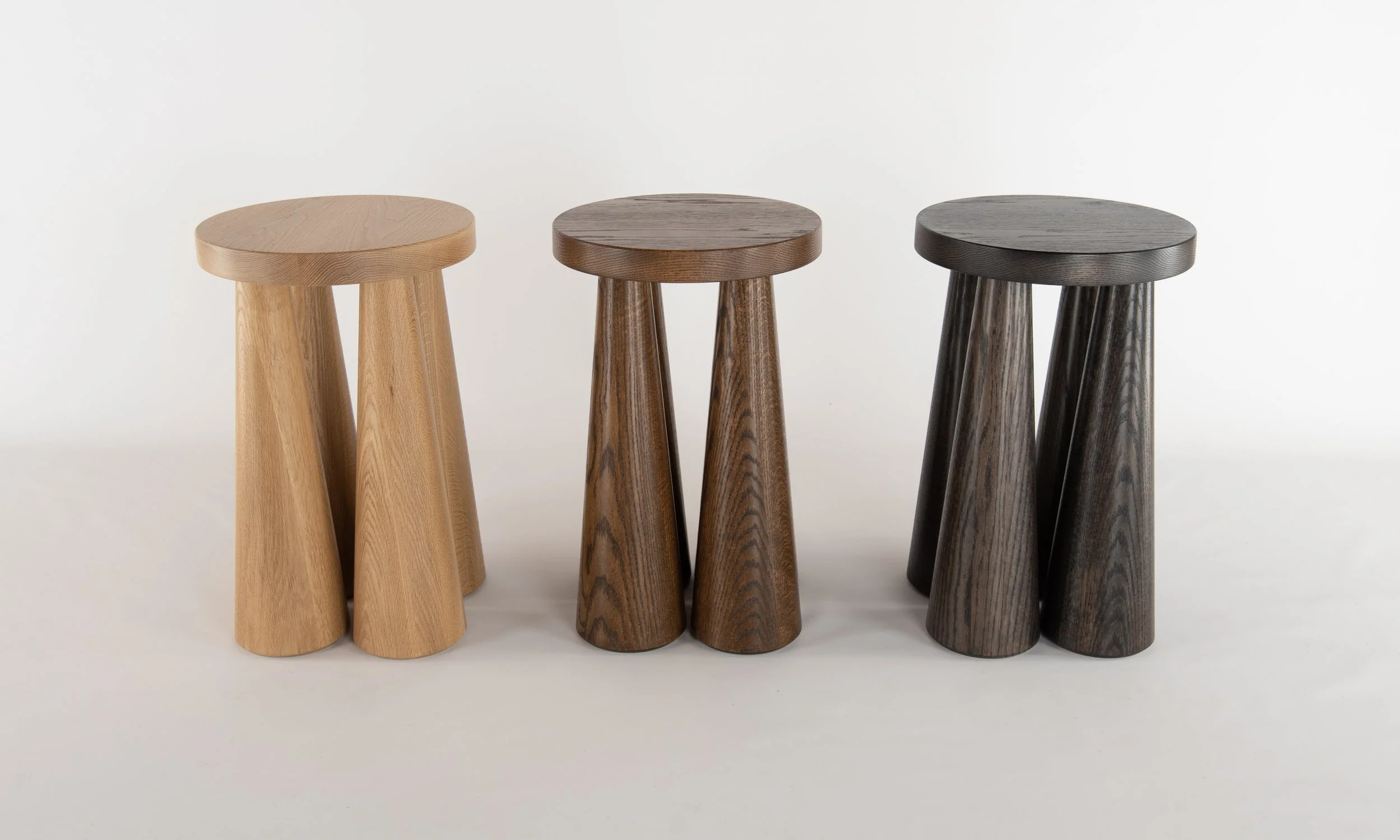 PILLAR SIDE TABLE par Ben & Aja Blanc