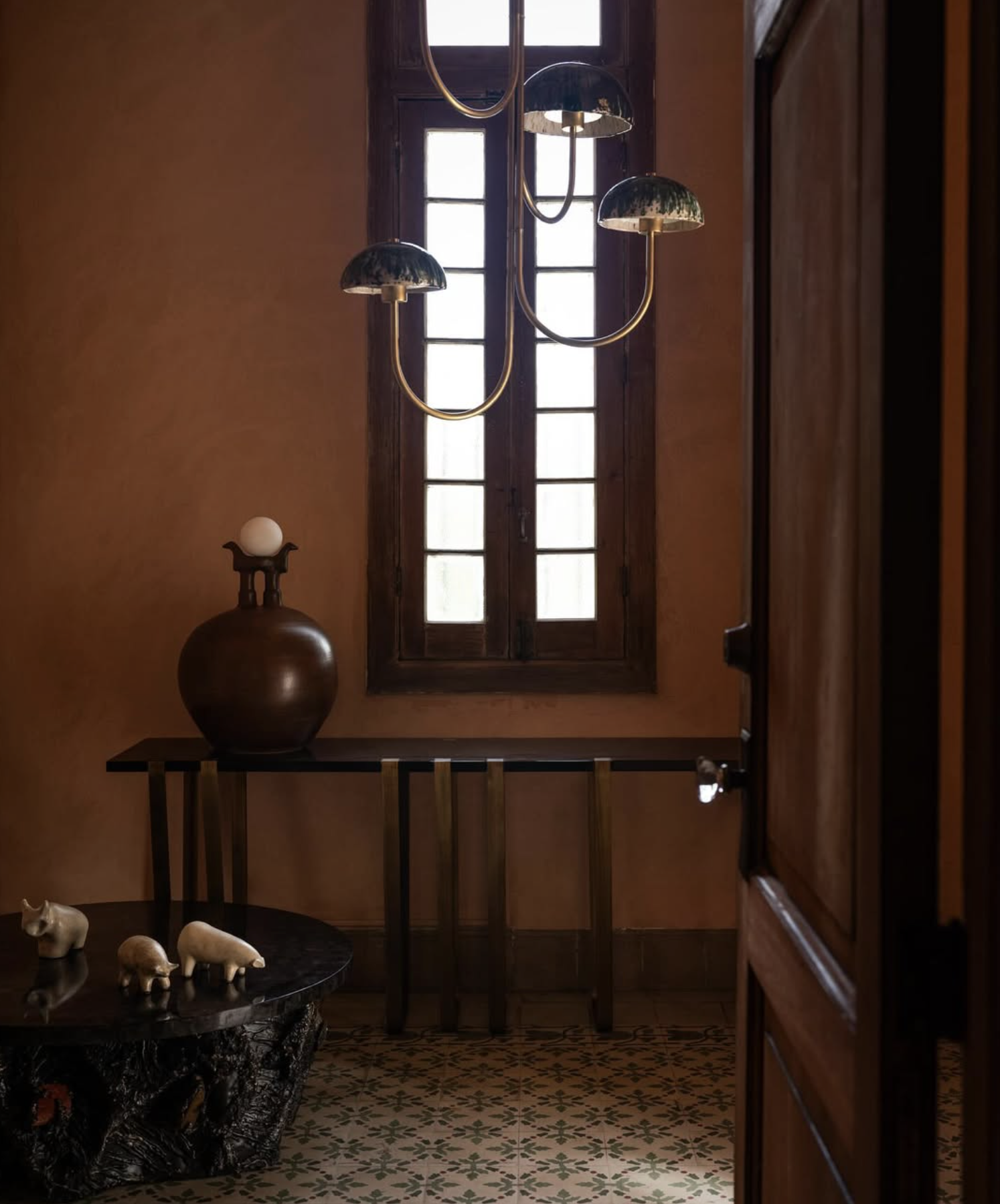 WILLA CHANDELIER - 10 LIGHT VERTICAL par Ben & Aja Blanc