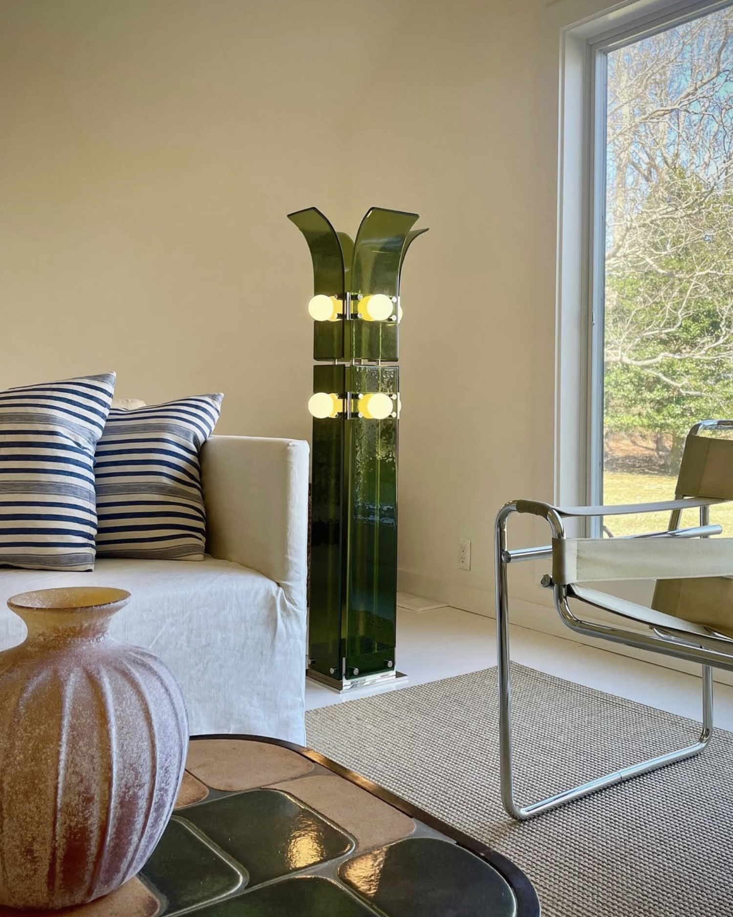PALM FLOOR LAMP par Blue Green Works