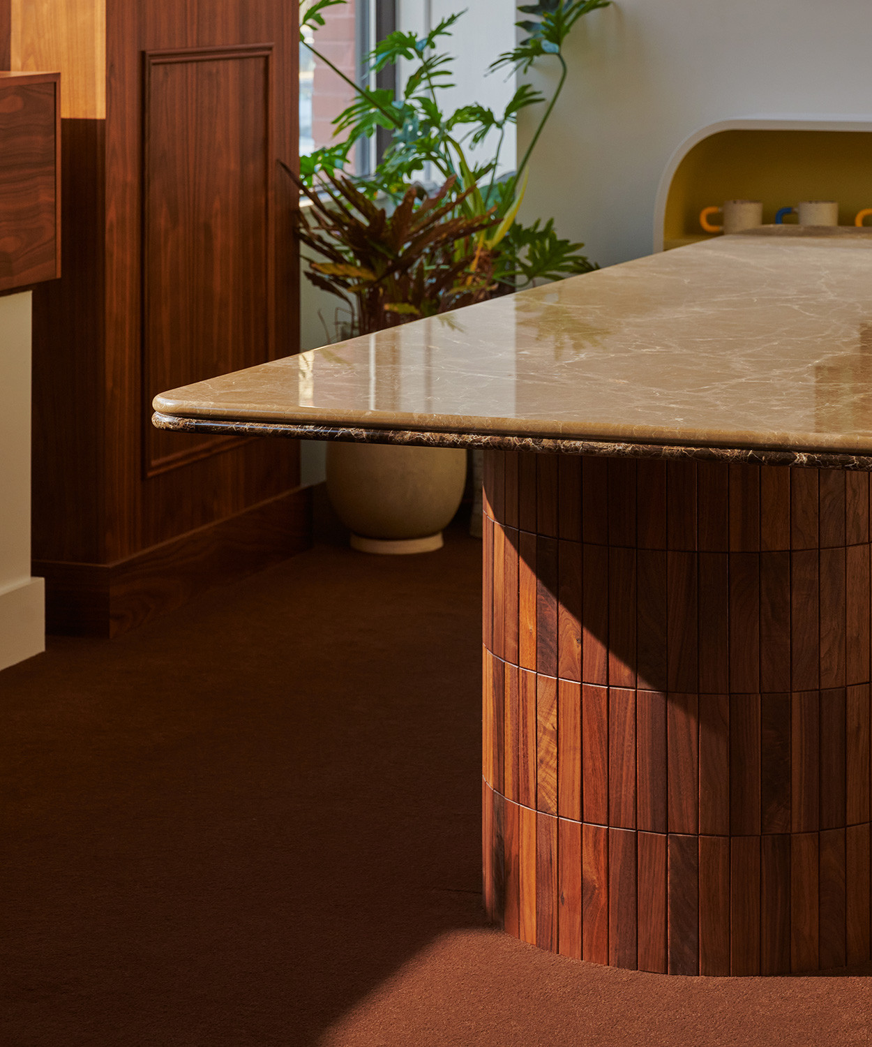 CAMELO DINING TABLE par Bower