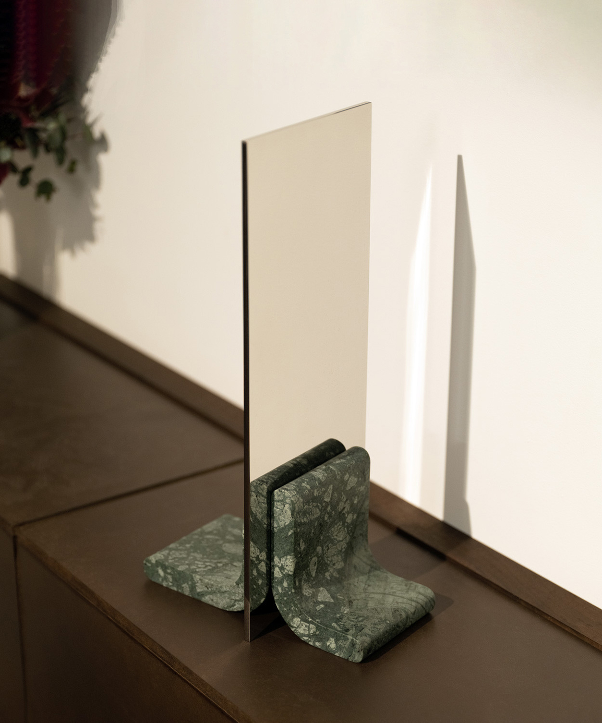MELT TABLE MIRROR par Bower