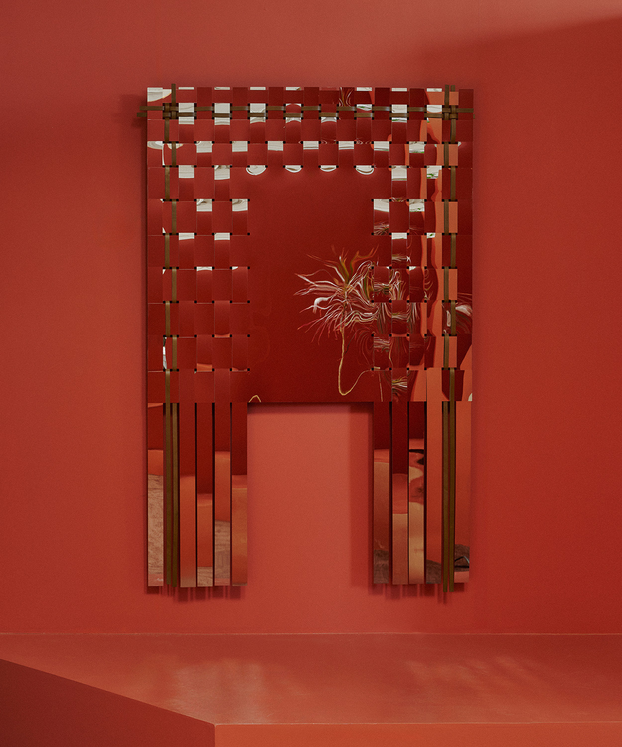 WOVEN MIRROR V par Bower