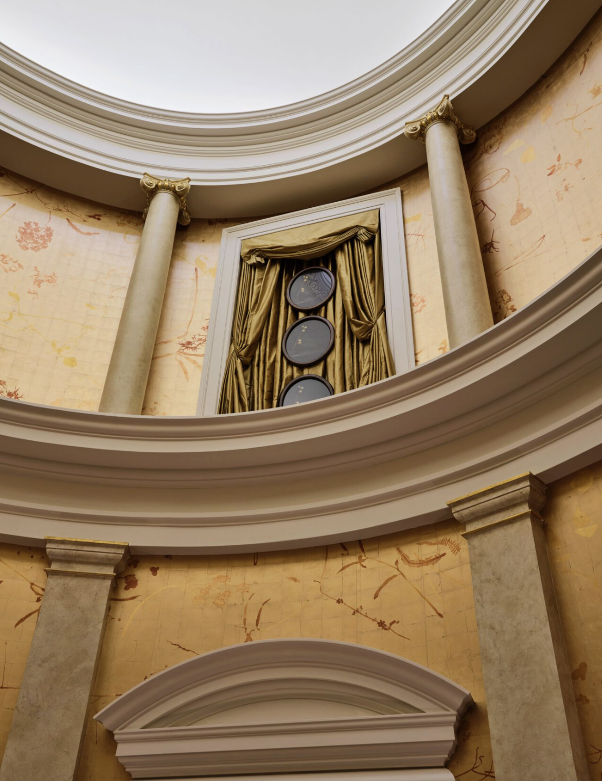 EDEN par Calico Wallpaper