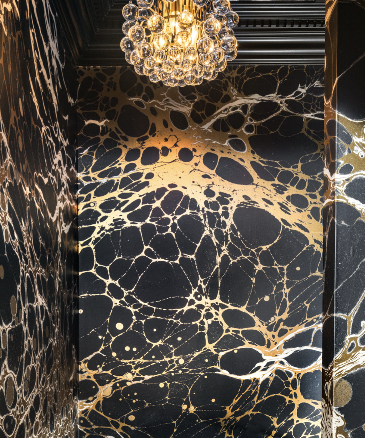 NIGHT par Calico Wallpaper