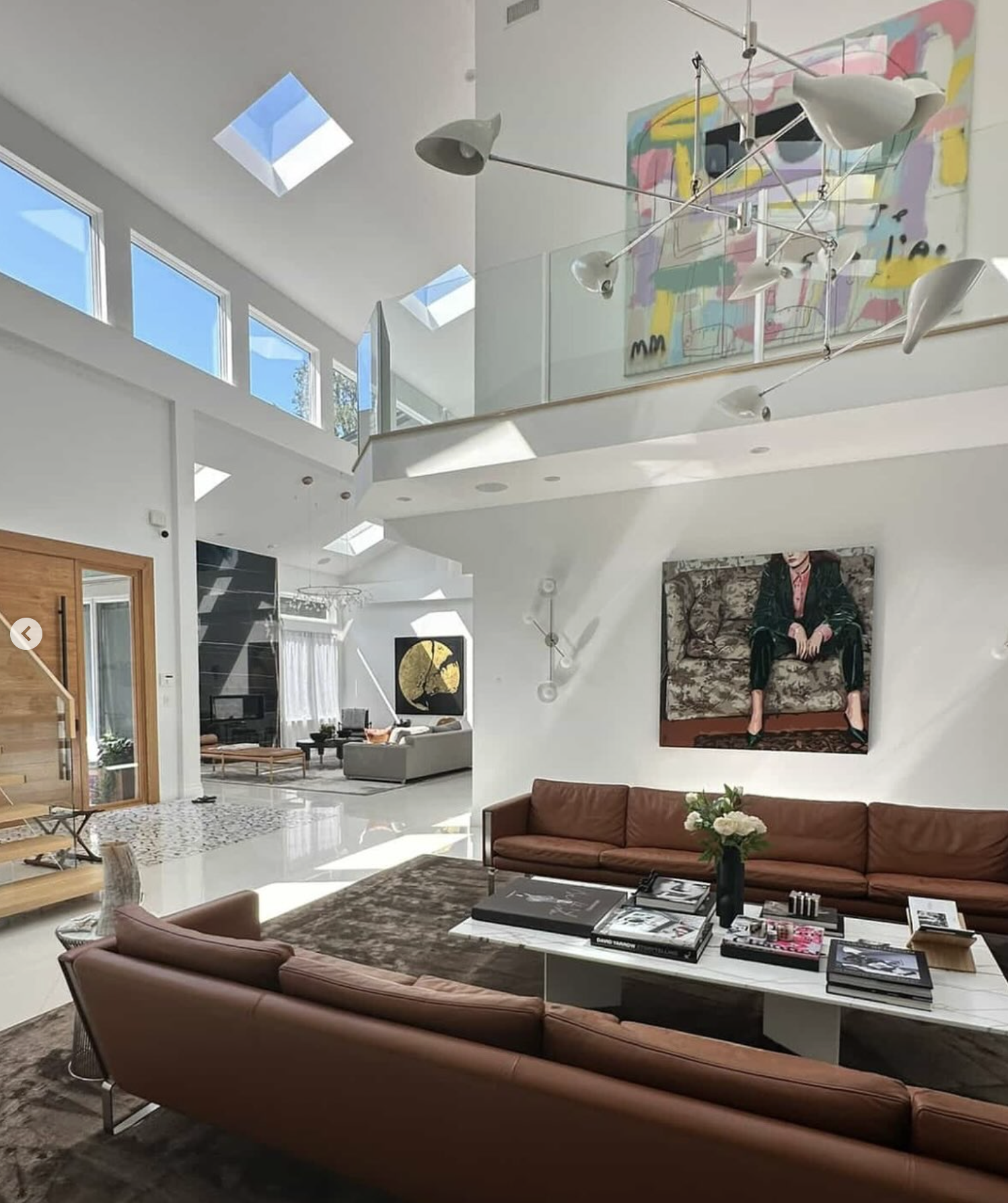 BOTTLE TIERED MOBILE No. 405 par David Weeks