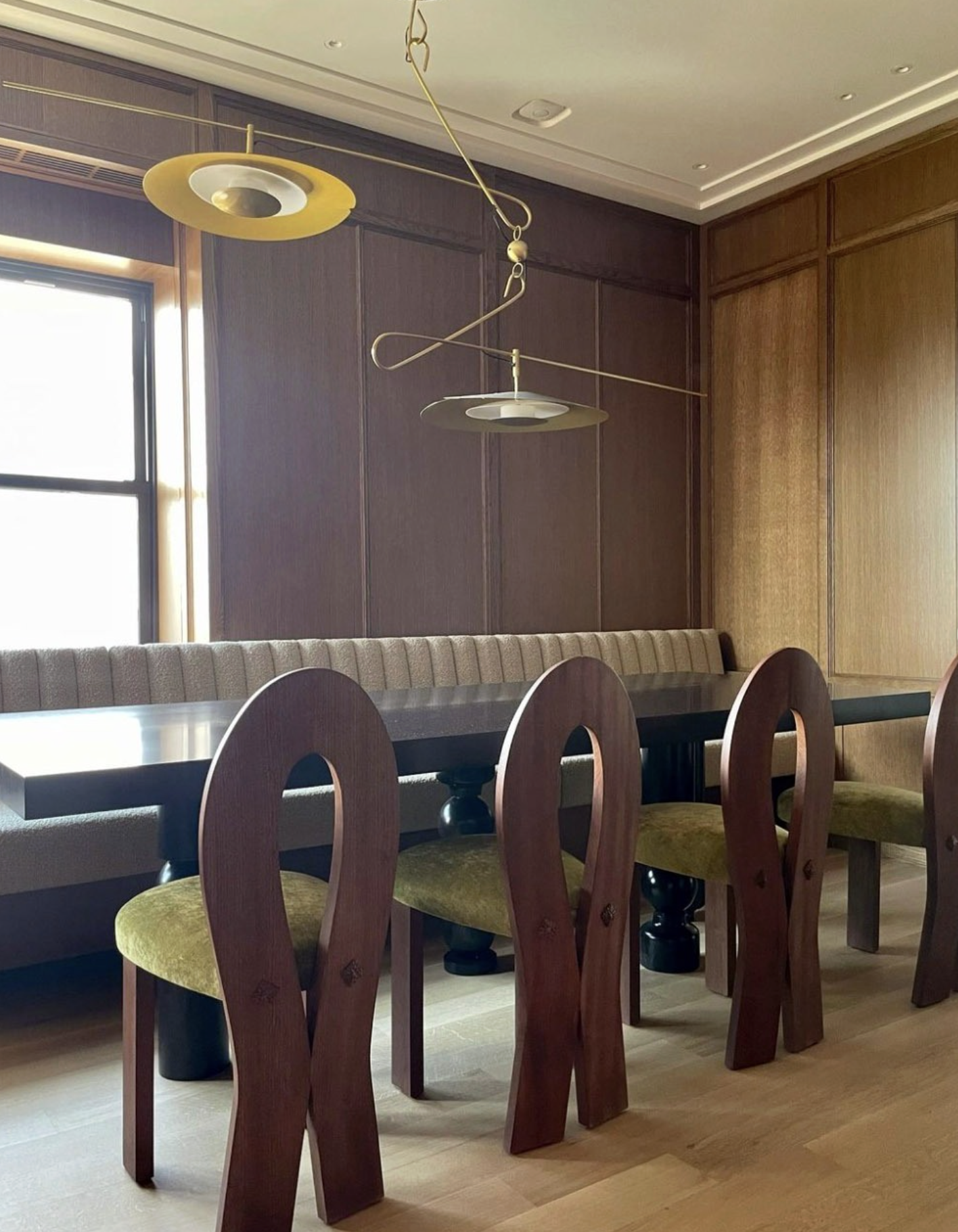 TREBLE TIERED MOBILE 2 TIER No. 452 par David Weeks