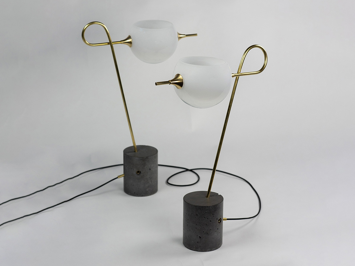 WHIPLASH TABLE LAMP No. 122 par David Weeks