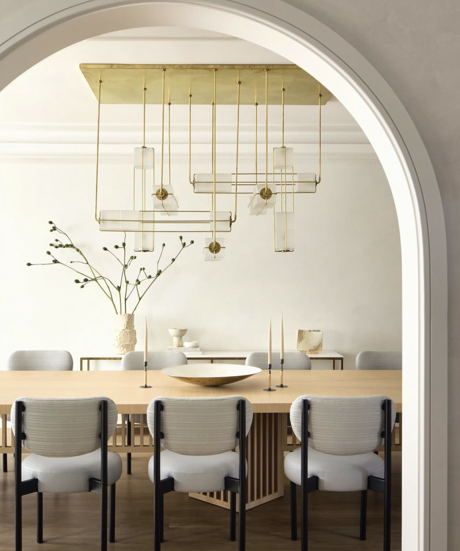 ALICE WIDE CHANDELIER par De Troupe