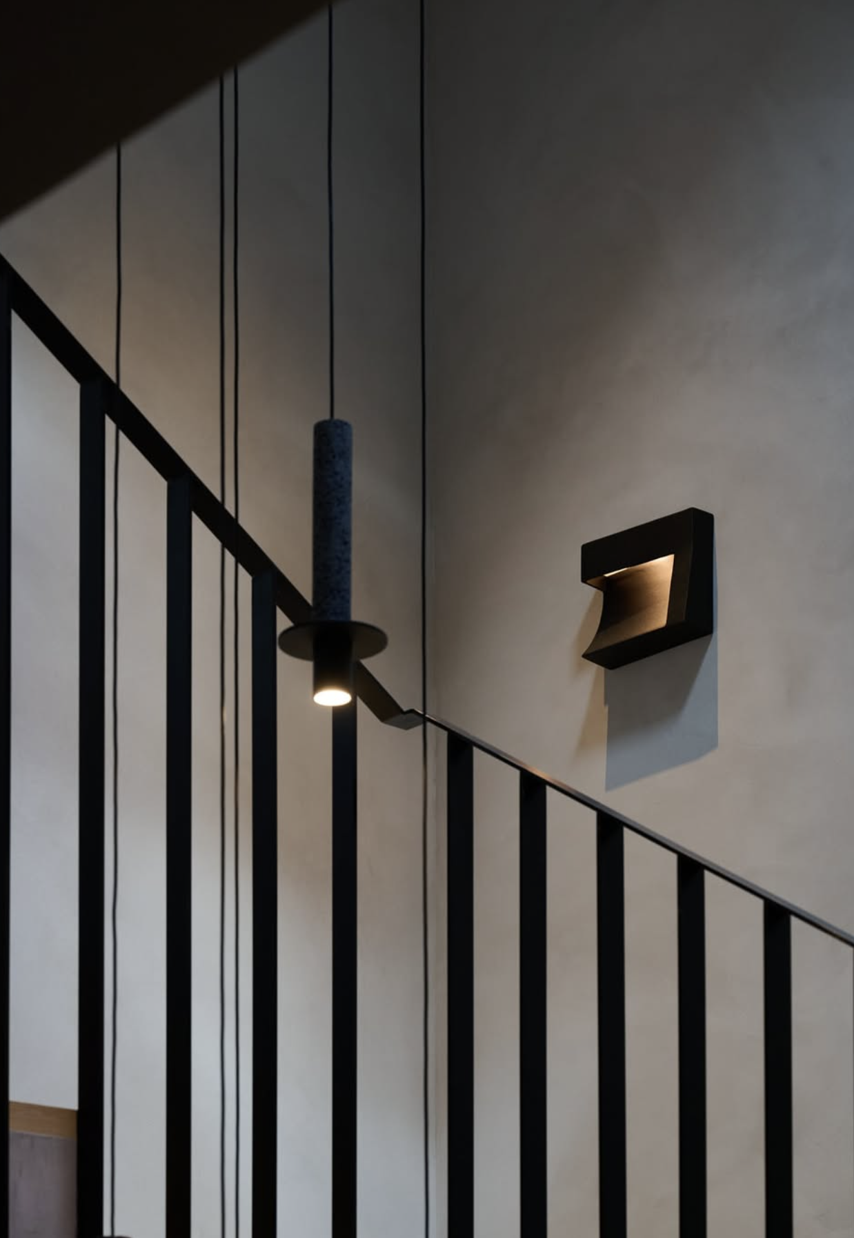 ANGLE SCONCE par De Troupe