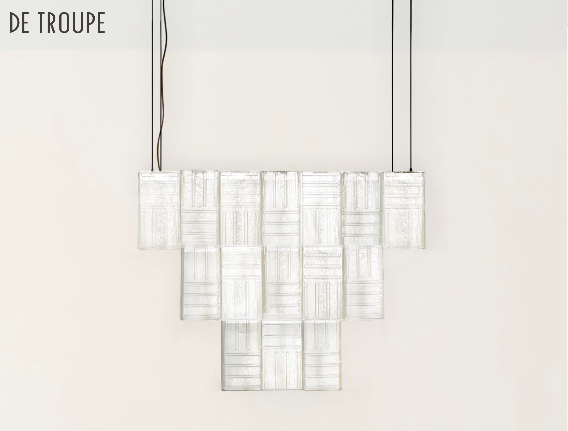 CANALE CHANDELIER par De Troupe
