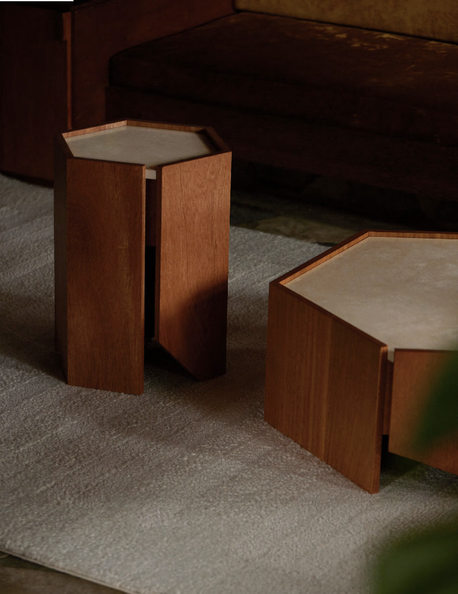 CHATEAU TABLES par De Troupe