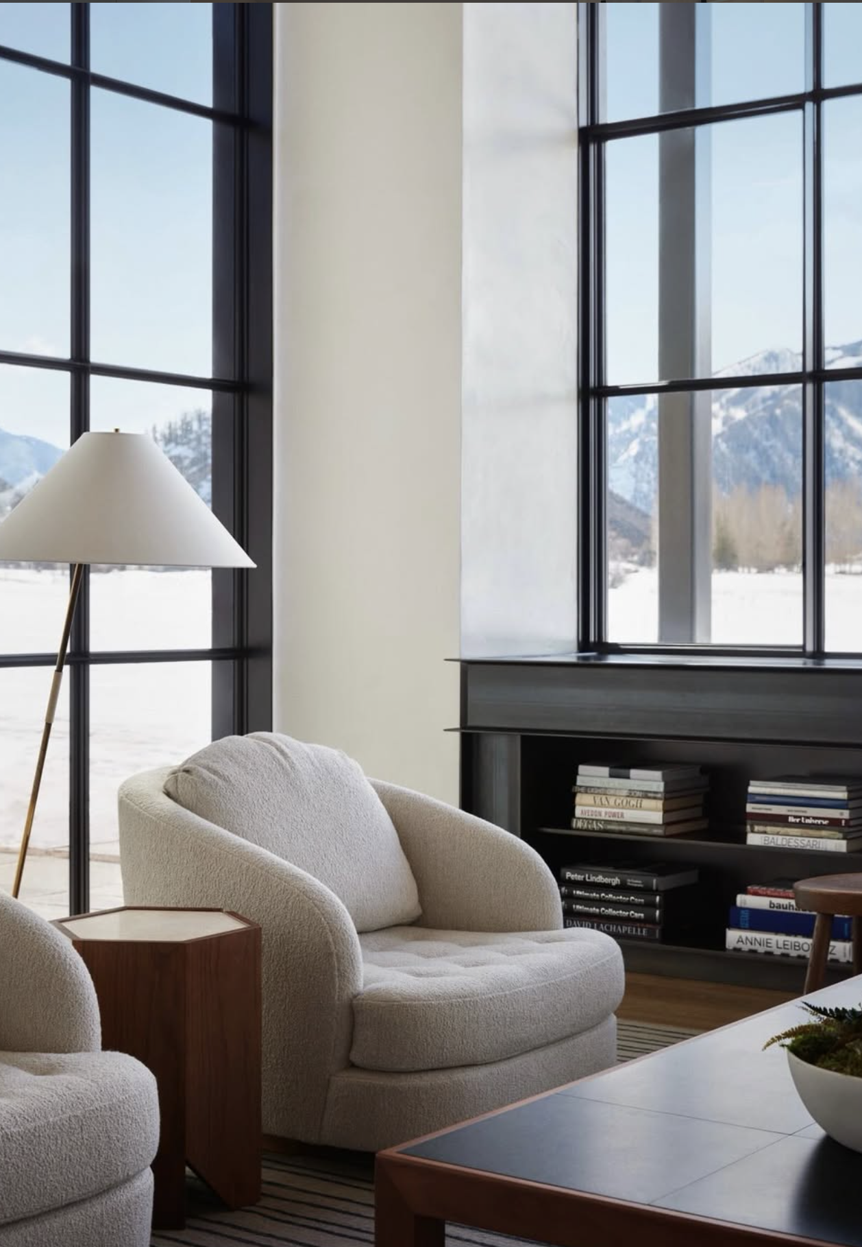 CHATEAU TABLES par De Troupe