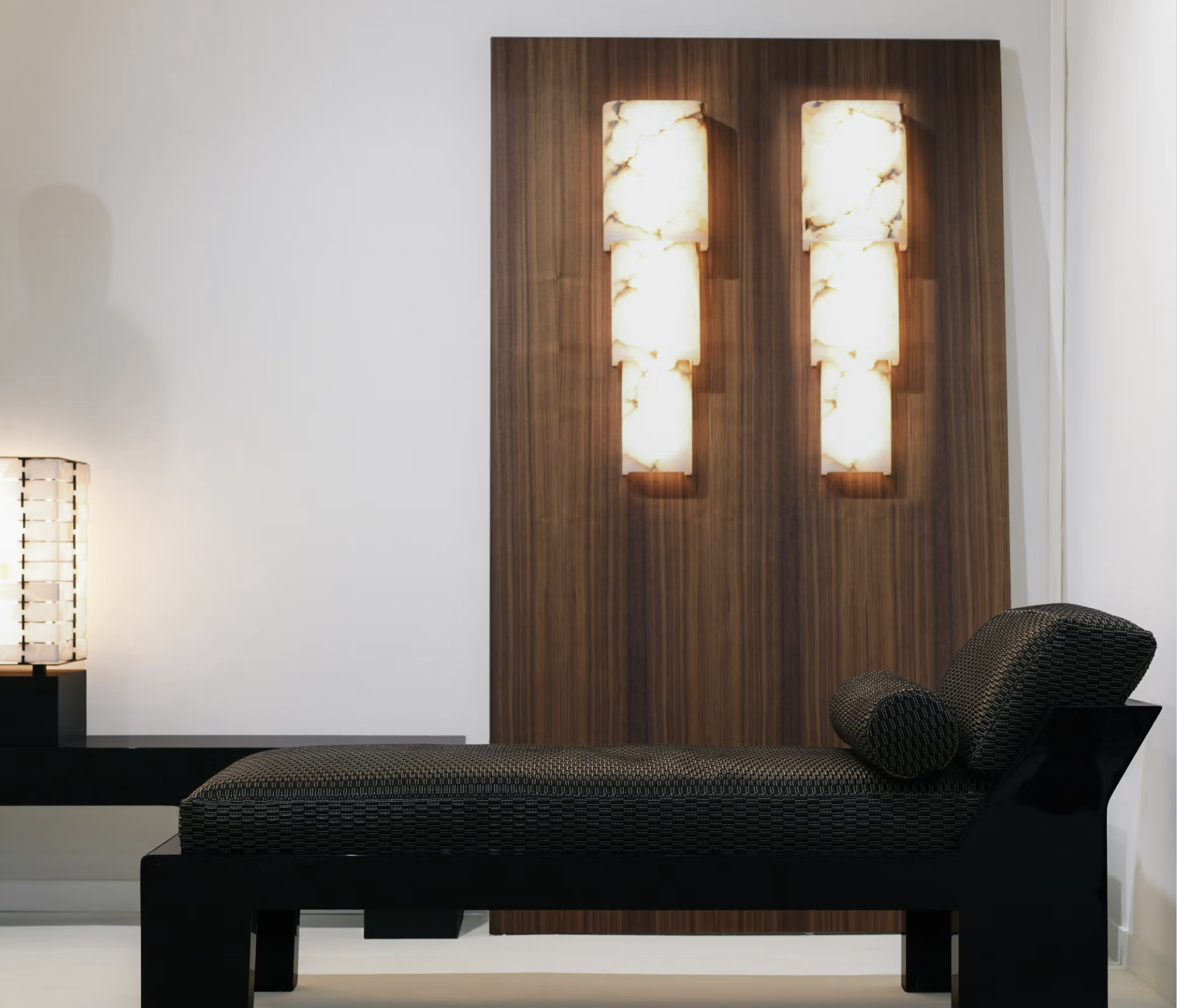 EDITION NO.1 VERTICAL SCONCE par De Troupe