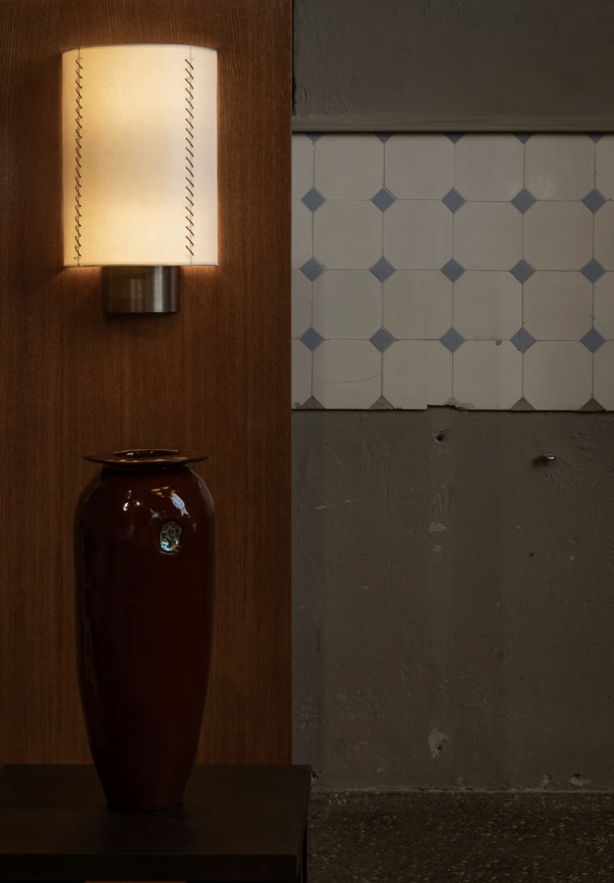 PEDREGAL SCONCE par De Troupe