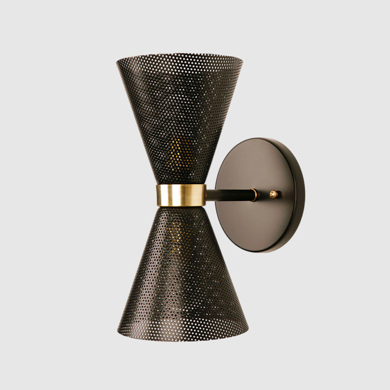 PETIT TOUR SCONCE par De Troupe