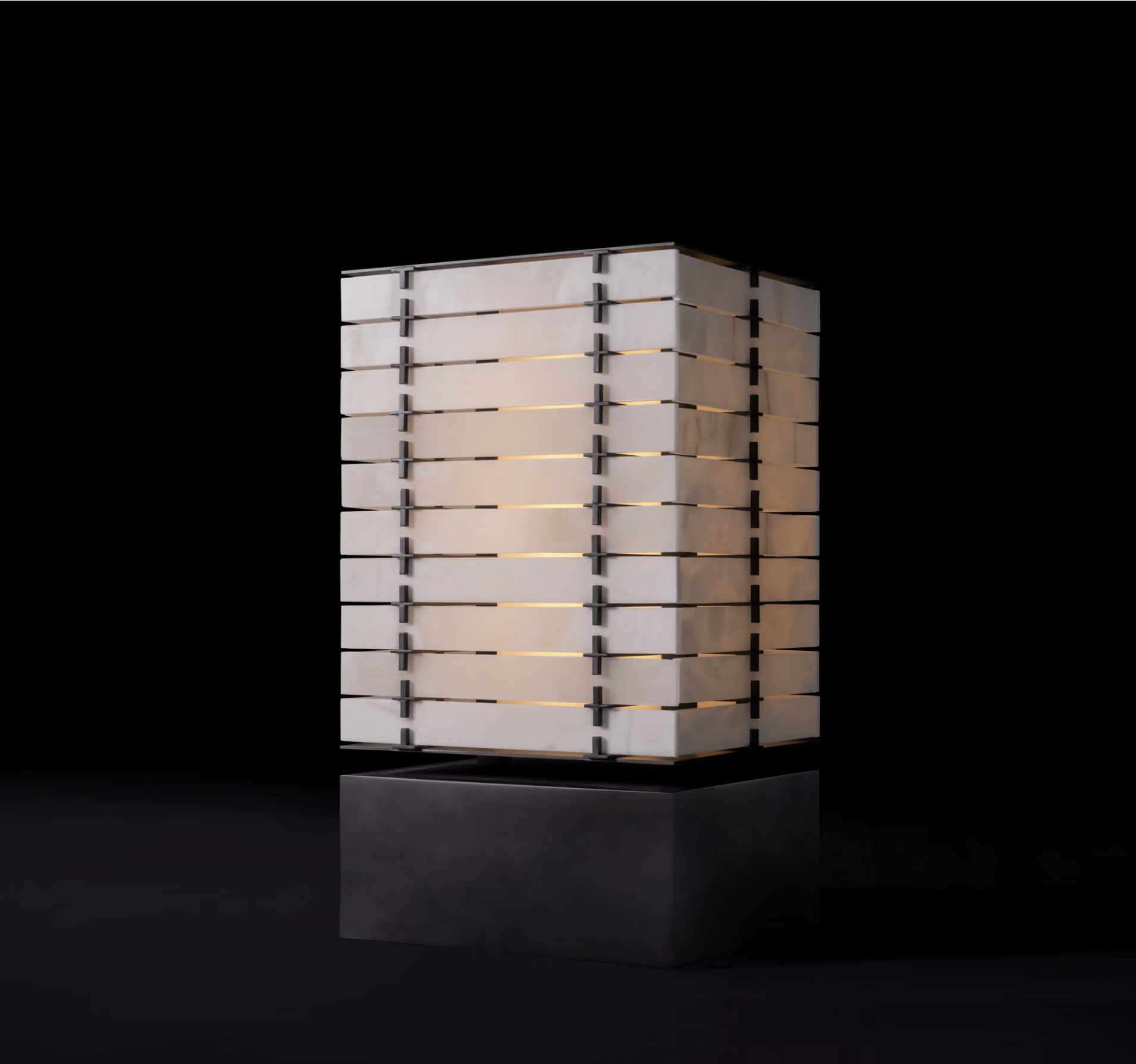 STRATA TABLE LAMP par De Troupe