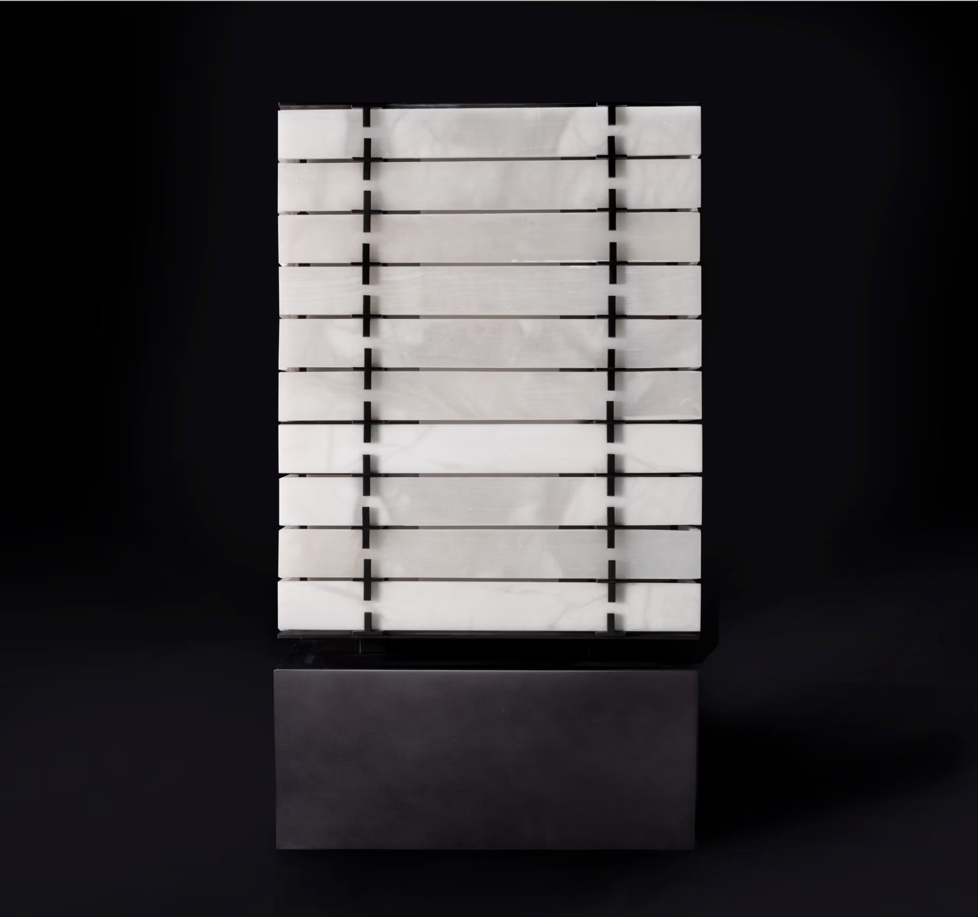 STRATA TABLE LAMP par De Troupe