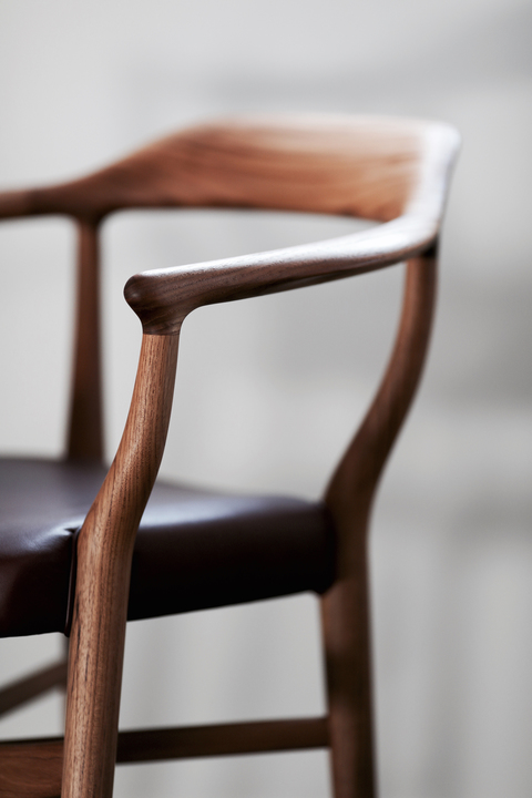 44 CHAIR par Finn juhl