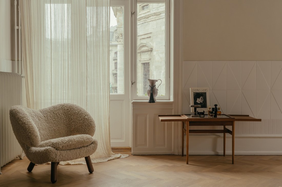 ART COLLECTORS TABLE par Finn juhl