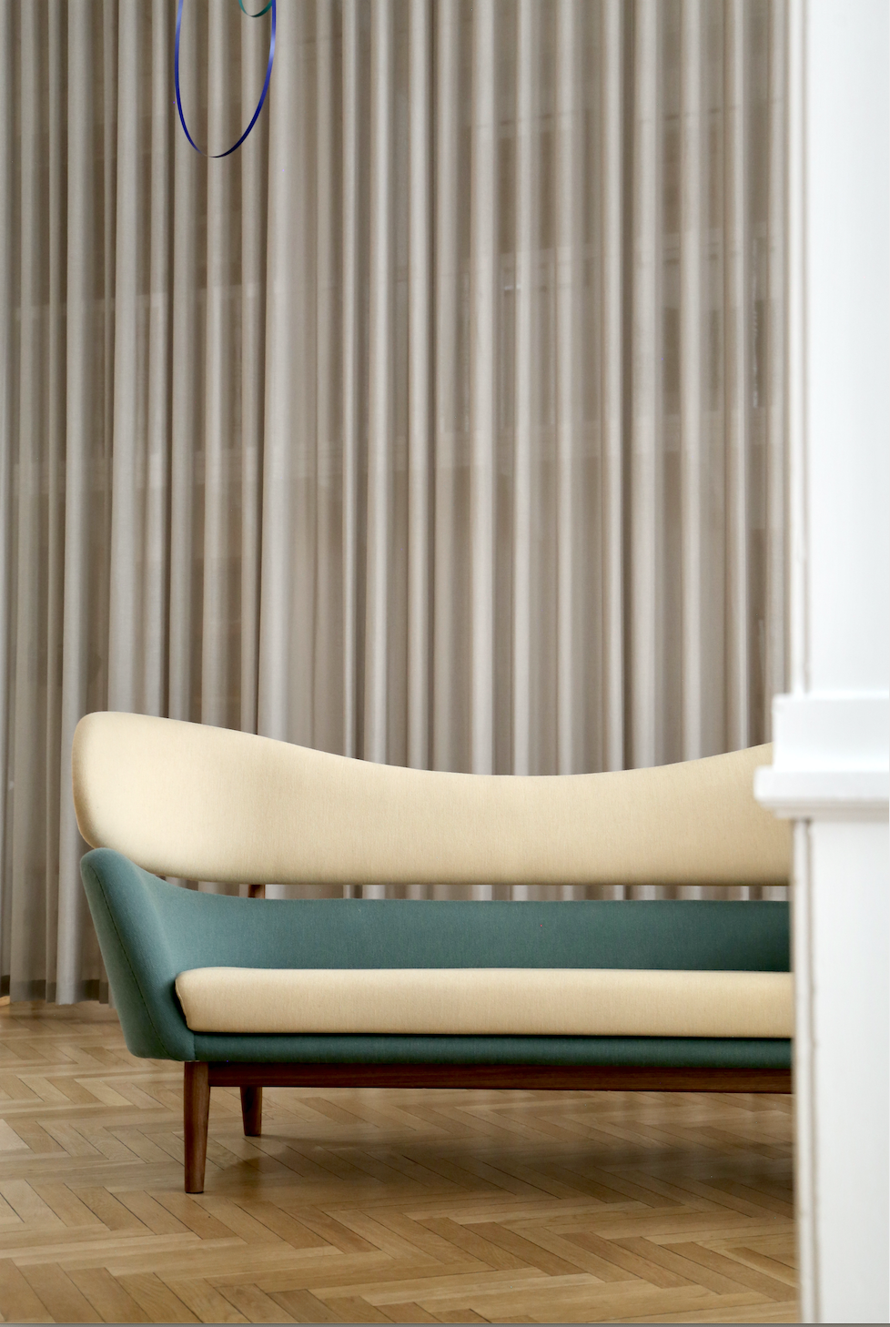 BAKER SOFA par Finn juhl