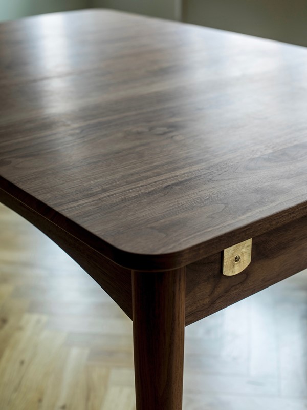 BOVIRKE TABLE par Finn juhl