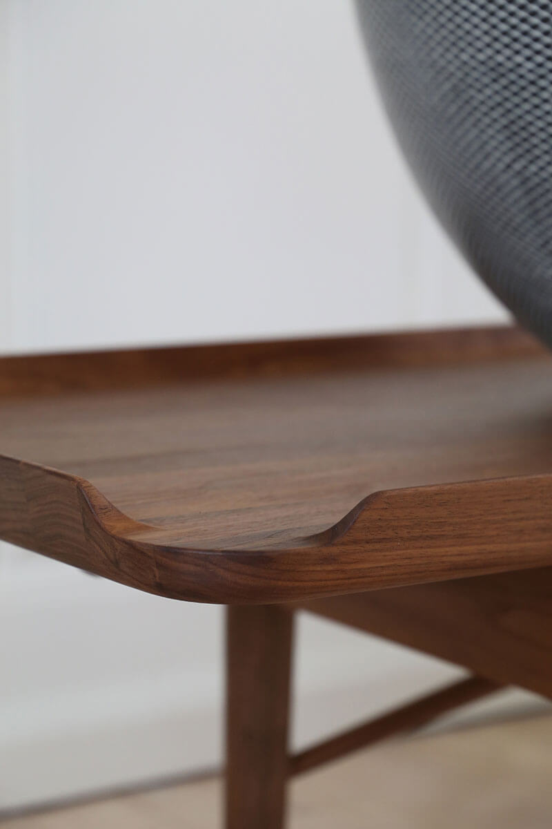 COCKTAIL BENCH par Finn juhl