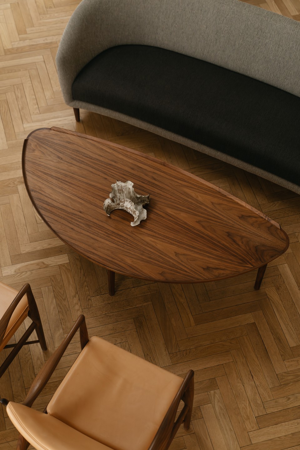 COCKTAIL TABLE par Finn juhl